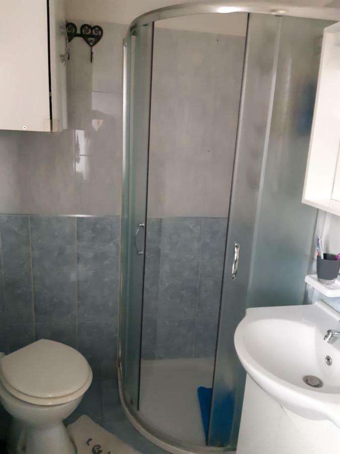 Affitti Brevi Ferrera Monolocale Ferrera 20 Minuti Da Rho Fiera E San Siro Apartamento Bareggio Exterior foto